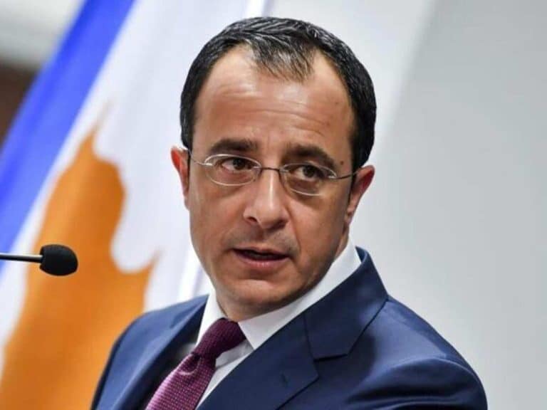 Президент Христодулидис отправился в Нью-Йорк через Лондон